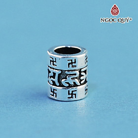 Charm bạc hình trụ họa tiết lục tự và chữ vạn - Ngọc Quý Gemstones