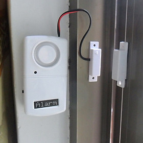Mua Thiết bị báo động chống trộm cảm ứng từ bảo vệ nhà cửa thông minh Version4 (Tặng đèn pin bóp tay mini -giao màu ngẫu nhiên)