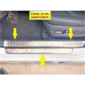 Ốp Bậc Cửa, Nẹp Bước Chân Trong, Ngoài Xe Toyota Camry 2022-2019 Chất Liệu Inox Cao Cấp
