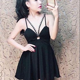 Đầm xòe 2 dây viền hạt cườm