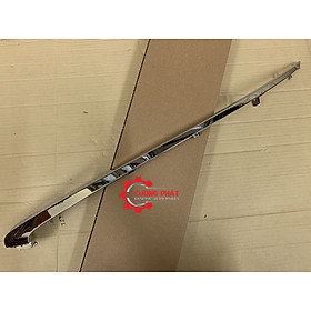 Nẹp mạ cản trước phía trên Mitsubishi Xpander 2018-2021