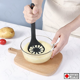 Muôi ép Kokubo Chef's - Made in Japan