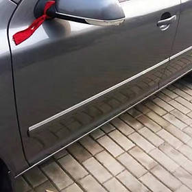 Cuộn nẹp chrome bạc sẵn keo 3m bóc dính phù hợp trang trí nội thất nhà cửa và xe hơi