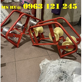 Mua Con lăn kéo cáp vuông góc puly nhựa