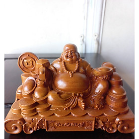 Mua Tượng phật di lặc tay nâng thỏi vàng bằng gỗ bách xanh đẹp long lanh kt 15×8×8cm