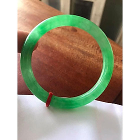 CHIẾC VÒNG ĐÁ CẨM THẠCH LÝ ĐẸP 50 XANH SÁNG TƯƠI BÓNG ĐẸP NỮ 48kg đến 56kg Đeo