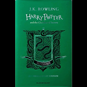 Harry Potter And The Chamber Of Secrets – Slytherin Edition (Hardback) + Quà Tặng Bí Mật