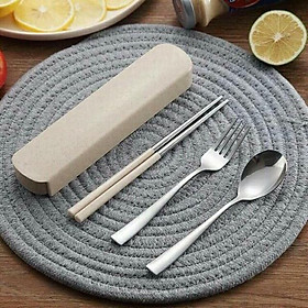 Mua Bộ đũa thìa dĩa Inox có hộp đựng làm từ lúa mạch