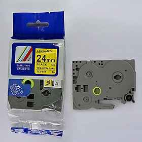 Mua Set 5 cuộn Nhãn in TZ2-651 tiêu chuẩn - Chữ đen trên nền vàng 24mm ( Hàng nhập khẩu)