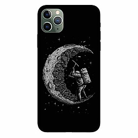 Ốp lưng in cho Iphone 11 Promax    Đào Trăng