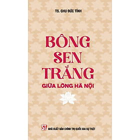 Bông sen trắng giữa lòng Hà Nội