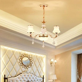 Đèn chùm - đèn trang trí pha lê mang phong cách cổ điển