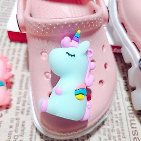 Nút gắn hkdesign/ phụ kiện trang trí 4D TO Ngựa một sừng gắn sục kids 6cm