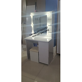 Mua Bàn trang điểm có  đèn led