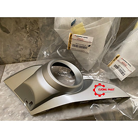 Ốp đèn gầm sơn Mitsubishi Xpander mã bên phụ 8321A750HA