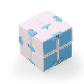 Quà tặng Khối quay lập phương Infinity Cube Vô Cực Thần Kỳ (màu ngẫu nhiên)