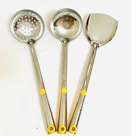 Mua Bộ Muôi Inox Cao Cấp Cán Nhựa Vàng ( Muôi Thủng - Muôi Canh - Xẻng Xào- Xẻng xào thủng)