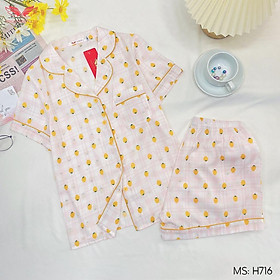 Đồ bộ nữ Pijama dễ thương mặc nhà nữ VINGO tơ đũi mềm mát tay cộc quần cộc quả dâu tây vàng kẻ hồng mùa Hè H716 VNGO