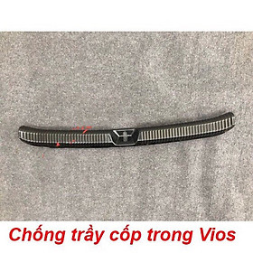 Ốp bậc cốp, chống trầy cốp TOYOTA VIOS 2021 mẫu titan