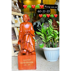 Mua Tượng điêu khắc nguyễn bỉnh khiêm bằng gỗ hương kt cao 60×23×21cm