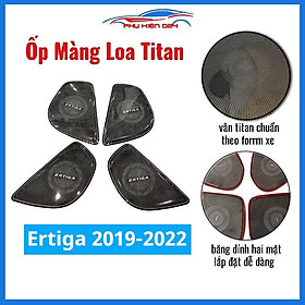 Bộ ốp màng loa vân Titan cho xe Ertiga 2019-2020-2021-2022 chống xước trang trí nội thất ô tô