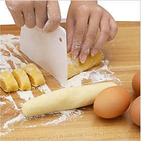 Mua Dao vét  dao cắt bột làm bánh bằng nhựa