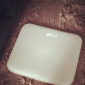 Mua Đồng hồ thông minh báo thức kiêm thảm để chân cao cấp (cổng sạc USB)- (Tặng 3 nút kẹp cao su giữ dây điện- màu ngẫu nhiên)