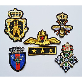 SET 6 MIẾNG STICKER THÊU ỦI HỌA TIẾT HUY HIỆU DÙNG TRONG TRANG TRÍ QUẦN ÁO M555274