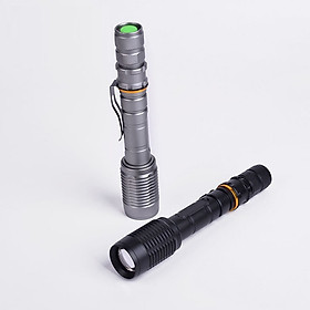 Mua Đèn pin siêu sáng chip LED CREE – T6 ( Kèm pin + sạc ) - Giao màu ngẫu nhiên