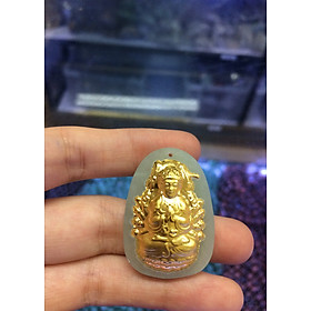Hình ảnh Phật Bản Mệnh Thiên Thủ Thiên Nhãn ngọc Nephrite mạ vàng 24K