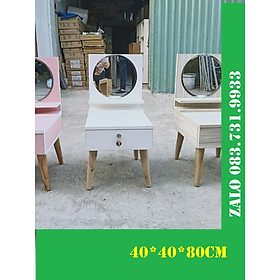 Mua Bàn trang điểm/40M/ chân gỗ Tr