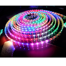 Mua 5 mét Dây nháy led đuổi 2835- kèm dây nguồn đã được nối sẵn- cắm điện là sáng
