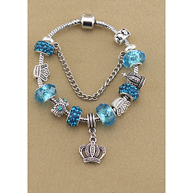 Vòng tay nữ charm xanh đính vương miện VCH02