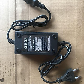 Mua Cục Sạc 12v Bình Xịt Điện