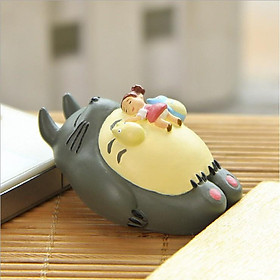 Mua Mô hình Totoro nằm ngủ với bé Tiểu Mai nằm trên bụng trang trí tiểu cảnh  bonsai  móc khóa