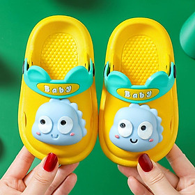 Giày bốt bé trai