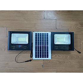 Đèn pha năng lượng mặt trời chống thấm nước IP67 100W. Có sensor cảm ứng sáng tối, tự động bật tắt, chống nước, độ sáng tương đương 100W. An tooàn. Dễ dàng lắp đặt. Không dùng điện