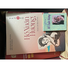 Thơ Nôm Hồ Xuân Hương