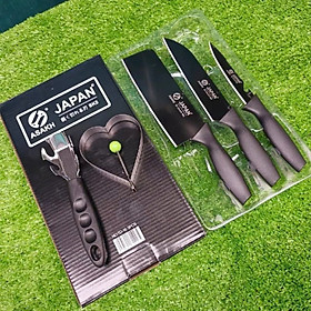 Combo bộ dao nhà bếp đa năng 5 món với kích thước và chức năng khác nhau ,lưỡi dao bằng thép không gỉ , sắc bén ,độ bền cao ,cán dao chống trơn trượt , giúp chế biến món ăn nhanh chóng tiết kiệm thời gian , an toàn và tiện lợi 