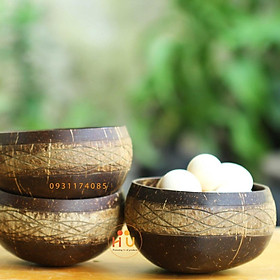 Tô gáo dừa khắc hoa văn Ara