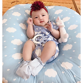 Gối chống trào ngược cho bé, hàng việt nam, vải cotton và bông gòn 100% không tạp chất, chất vải êm dịu giúp bé ngủ ngon, không bị nóng lưng.