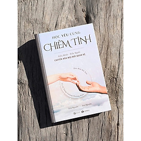 Sách Học Yêu Cùng Chiêm Tinh – Hành Trình Hiểu Bản Thân Qua Biểu Đồ Chiêm Tinh Và 12 Chòm Sao