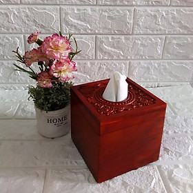 Mua Hộp khăn giấy vuông bằng gỗ hương đỏ cao cấp mặt trạm hoa văn cổ điển HGVT13