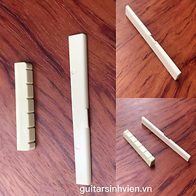 Mua LƯỢC VÀ NGỰA ĐÀN GUITAR CLASSIC BẰNG NHỰA