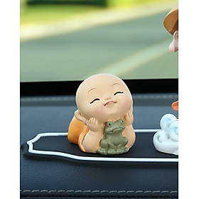 Tượng Chú Tiểu Tĩnh Tâm An Nhiên Trang Trí Xe Hơi Nhà Cửa Văn Phòng Decor_ Hàng chính hãng