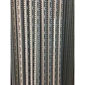 Thanh sắt V Lỗ 30x50mm dày 2 ly - dài 1m