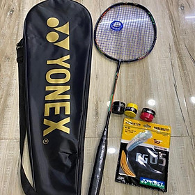 1 Vợt cầu lông Yonex cao cấp 100% Cacbon đan dây tốt 9,5kg tặng 3 món quà