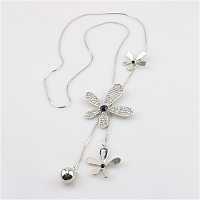 Lady Bling Crystal Leaf Flower Pendant Sweater Clothing Charming Necklace