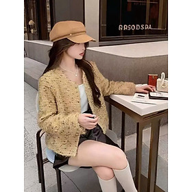 Áo khoác dạ nữ tua rua cúc vàng màu vàng