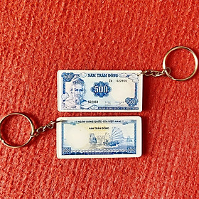 Móc khóa treo balo bằng mica hình tờ 500 đồng Trần Hưng Đạo 1966